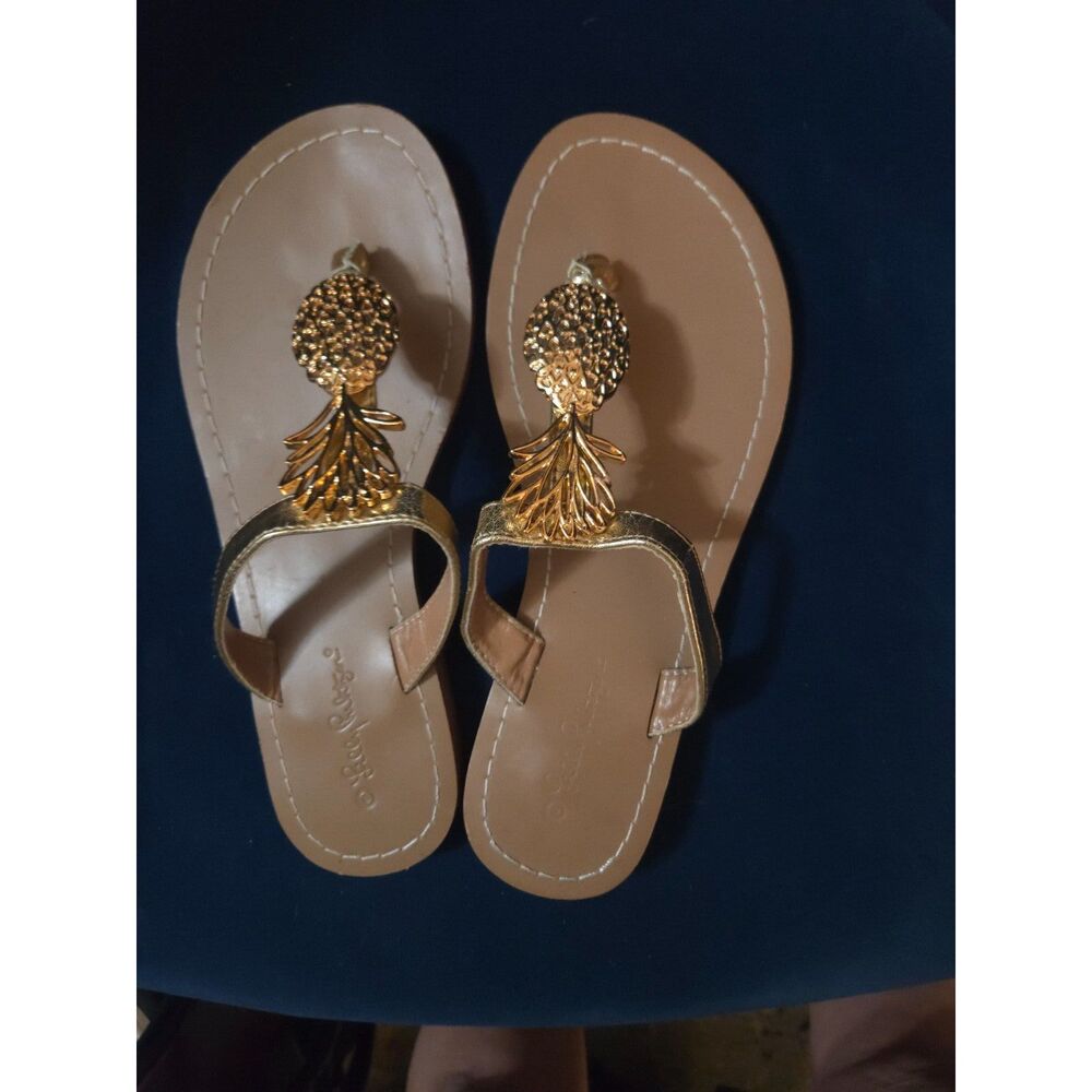 Lilly Pulitzer - Gold Pineapple Flip Flop Sandals - Size 6 - Picture 2 of 5